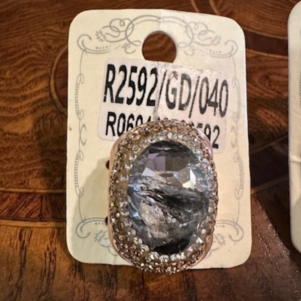 Beautiful, Fun Statement RING - adjustable